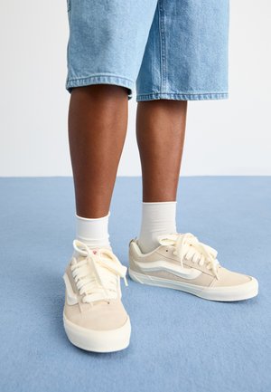KNU SKOOL - Sportcipő - oatmeal/marshmallow