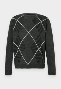 Σκούρο γκρι πουλόβερ με υφή σε σχέδιο ρόμβου σε μαύρο και άσπρο. Διαθέτει στρογγυλή λαιμόκοψη και ribbed μανίκια. Μαλακό ύφασμα, μακριά μανίκια.