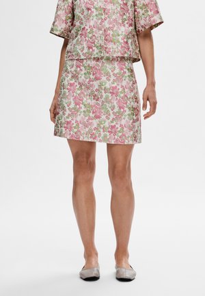 SLFARISA SHORT SKIRT - A-silueta svārki - white/pink