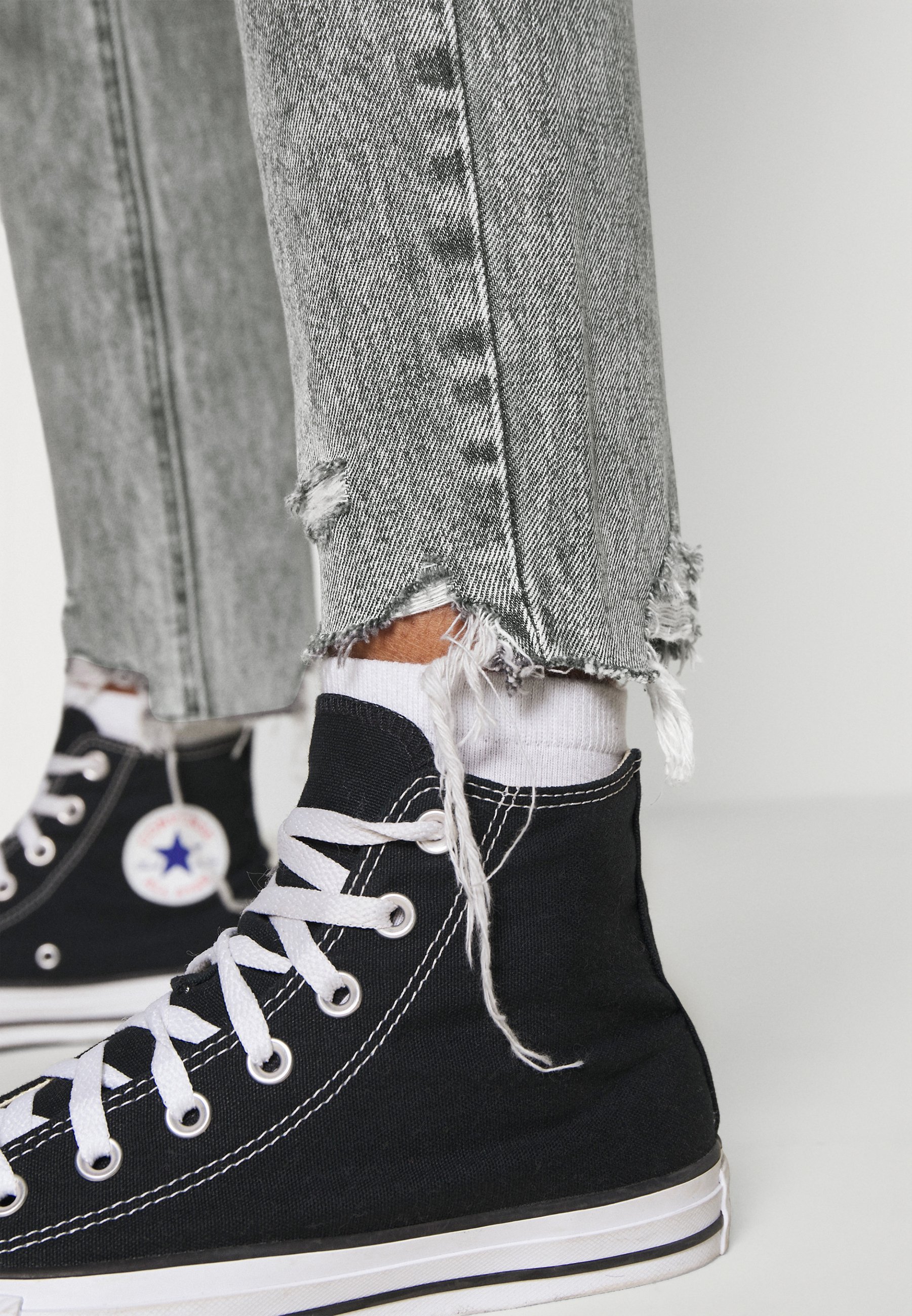 American Eagle MOM - Jeans Slim Fit 
