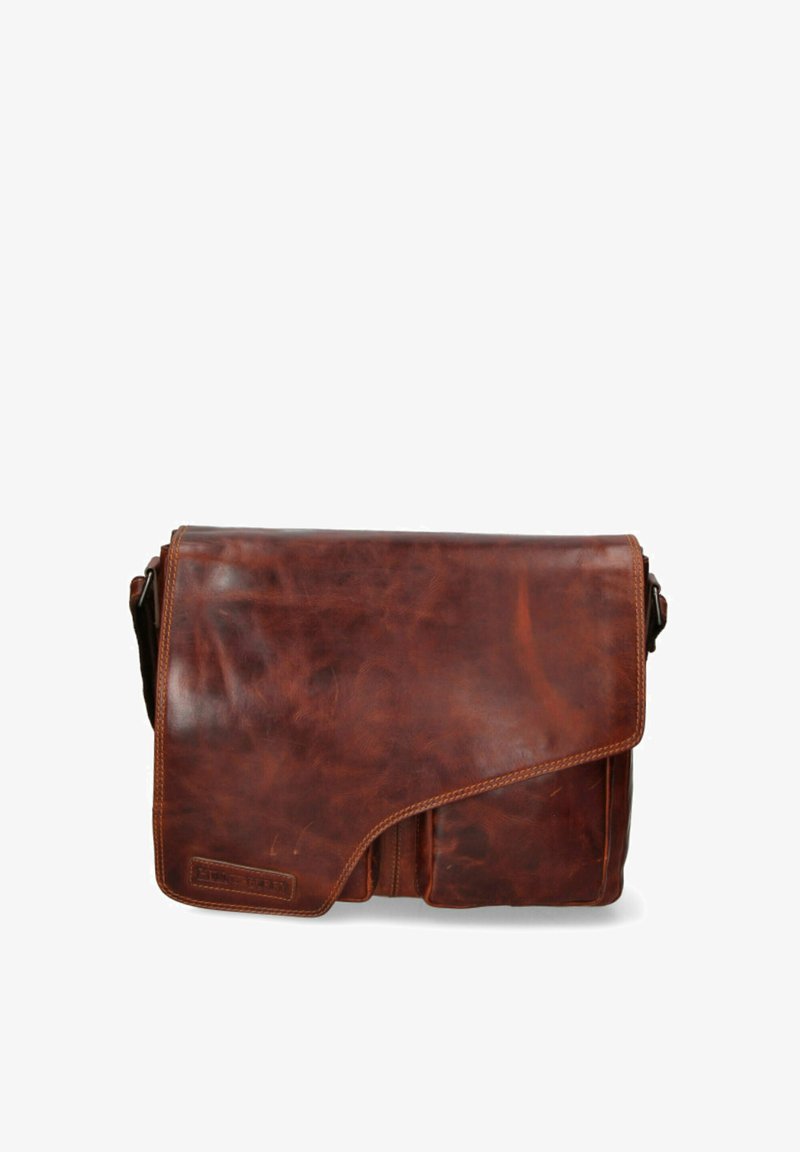 Borsa a tracolla in pelle marrone con chiusura a pattina, caratterizzata da una texture liscia, bordo curvo e tasca frontale per lo stoccaggio.