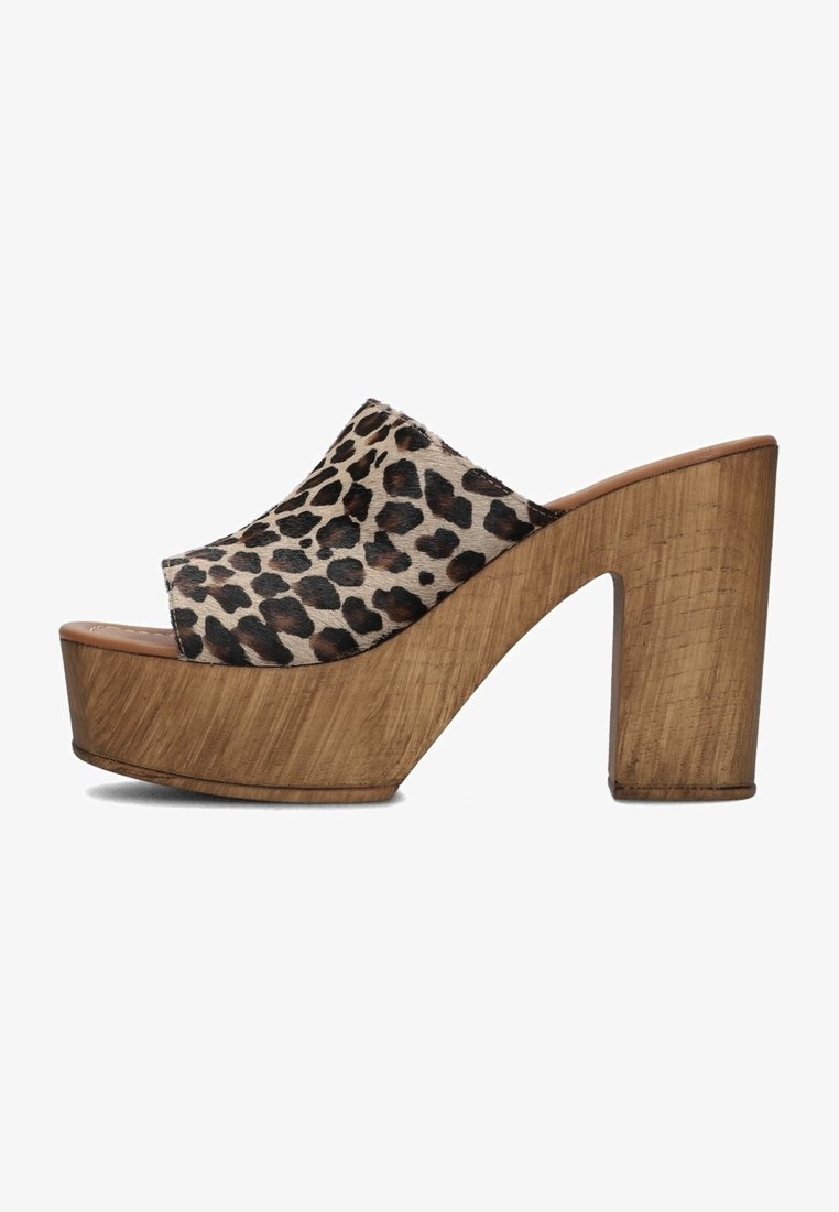 Notre-V Clogs - beige