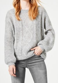 HALLHUBER Strickpullover - light grey