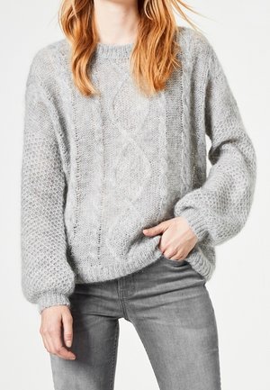 Stickad tröja - light grey