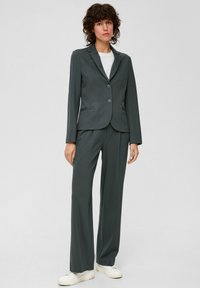 s.Oliver MIT RÜCKENSCHLITZ - Blazer - olivgrün