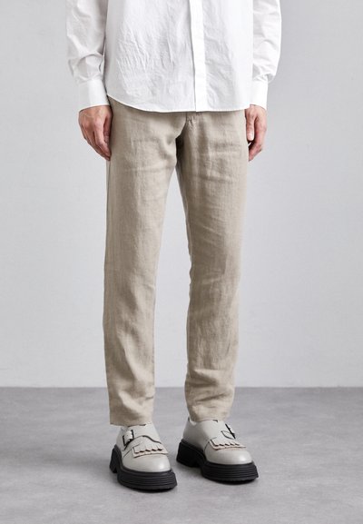 NN.07 THEO - Pantalon classique - camel