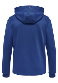 Felpa con cappuccio blu dal tessuto morbido, con strisce bianche sulle spalle e una vestibilità standard con maniche lunghe.