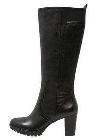 Bota negra de cuero hasta la rodilla con puntera redonda, tacón ancho, caña texturizada y panel elástico lateral para mayor comodidad y ajuste.
