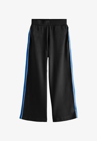 Valimata, black with blue stripe