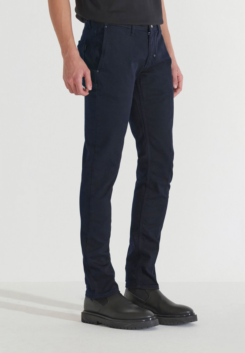 Antony Morato MASON - Traperice uskog kroja - ink blue