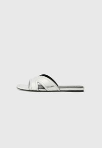 AZORA - Pantolette flach - silver