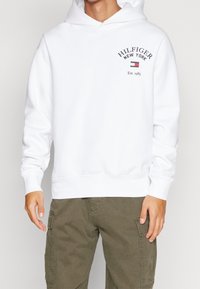 Tommy Hilfiger Felpa con cappuccio - white