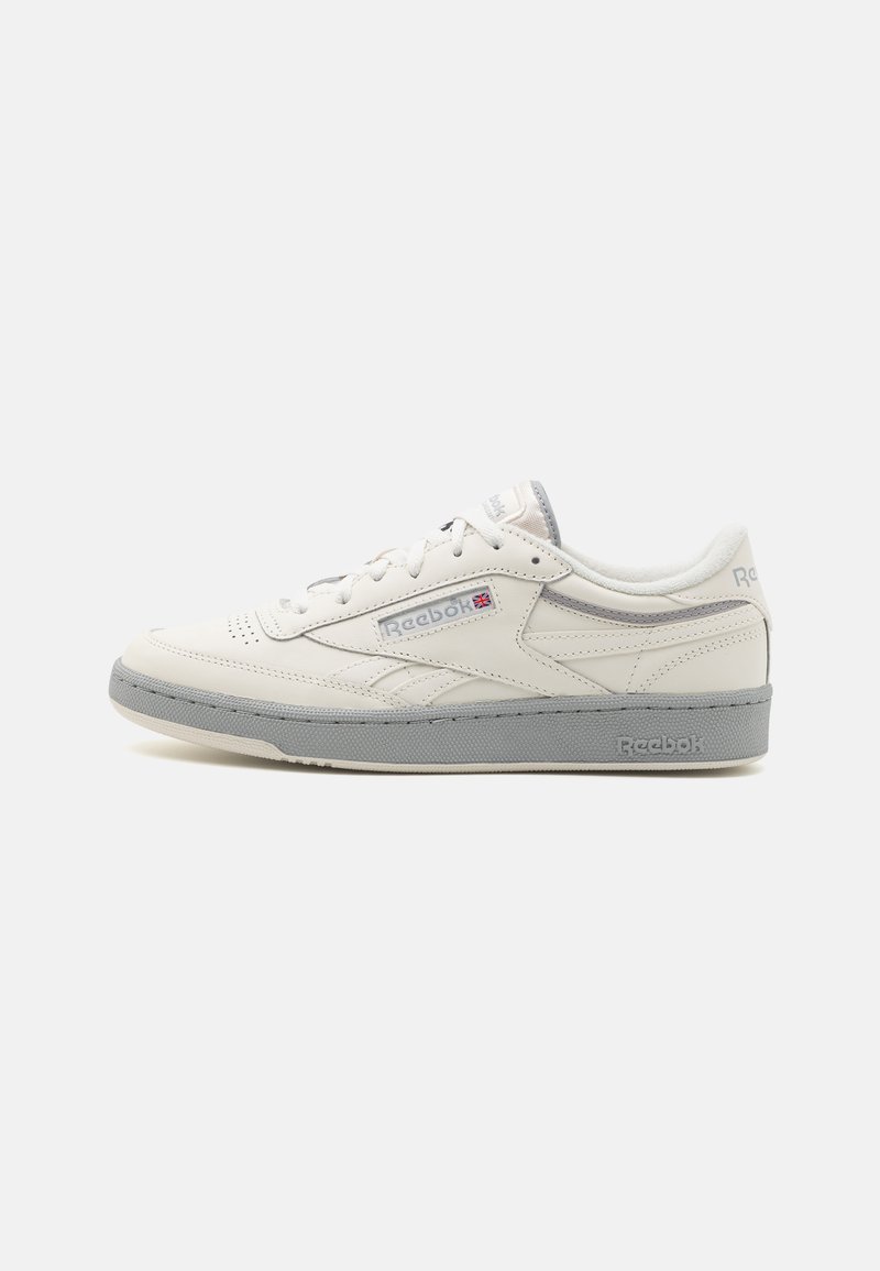 Reebok Classic - CLUB C REVENGE VINTAGE UNISEX - Tenisky - chalk/pure grey 3/core black, Zvětšit