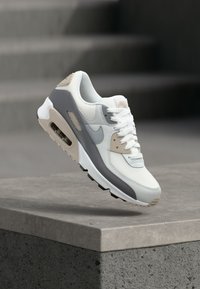 Niewybrane, cream/wolf grey/pencil point/off white/white