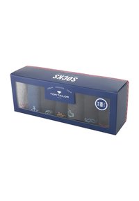 Colección de seis pares de calcetines de mezcla de algodón en una caja rectangular azul marino, que presenta colores variados y patrones gráficos, incluyendo anclas y bicicletas.
