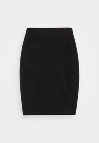 Svart rippad stickad kjol med bred midjeband, figurnära passform och knälång design. Texturen är mjuk med vertikala linjer över hela.