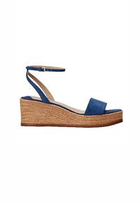 Blauwe suède wedge sandaal met een brede band over de tenen, enkelbandje en een natuurlijke geweven raffia-platform. Gladde textuur met een solide ontwerp.