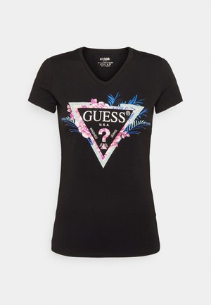 Czarny T-shirt z krótkim rękawem i dekoltem w serek, z kolorowym kwiatowym trójkątnym logo oraz napisem "GUESS U.S.A." z przodu.