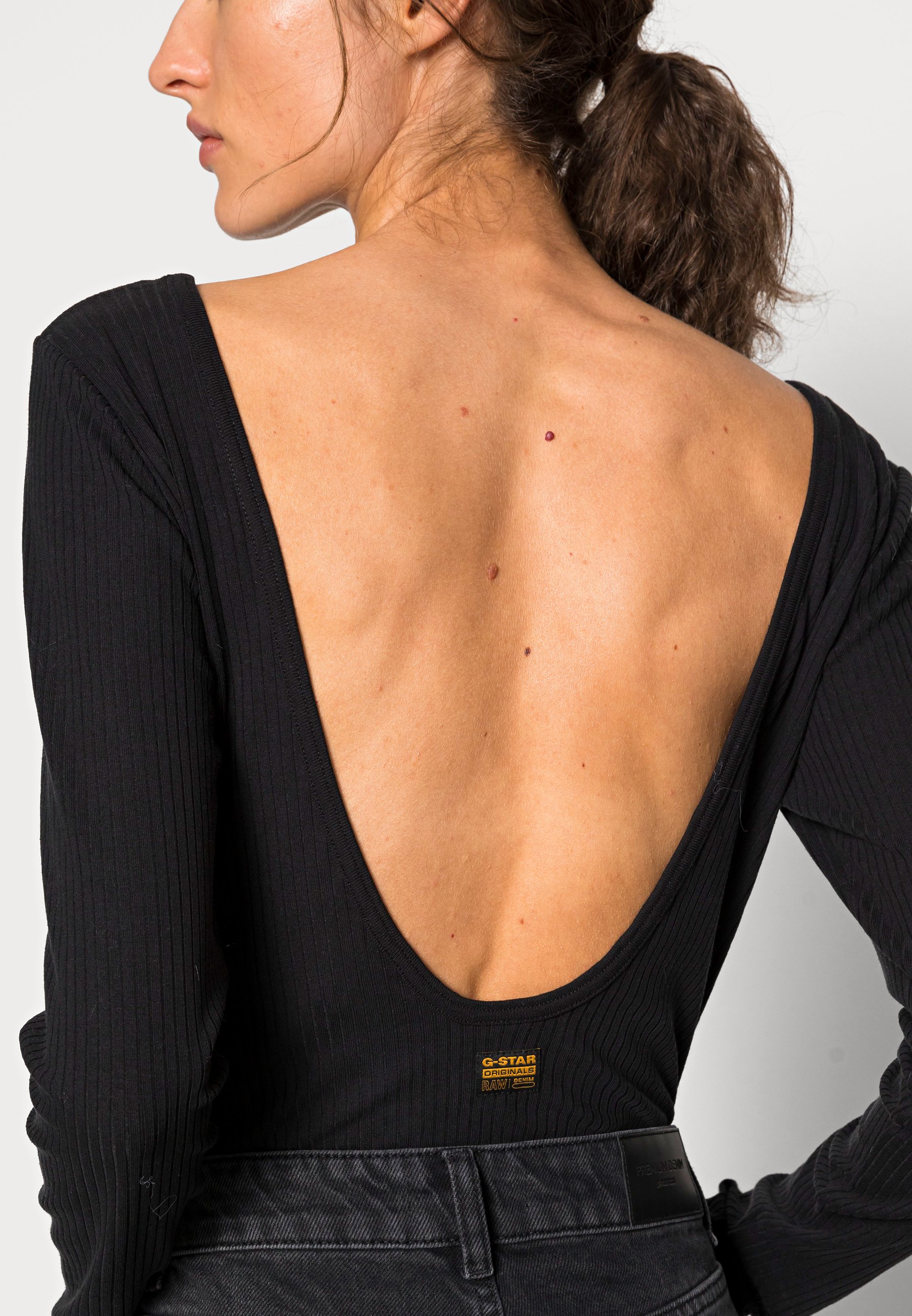 long sleeve shoulderless top
