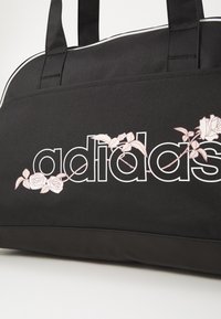Thumbnail Image 5