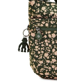 Kipling ARTO - Axelremsväska - fresh floral