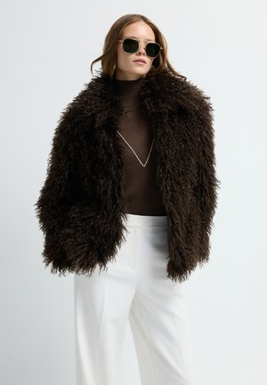 FUR COAT - Zimní bunda - brown