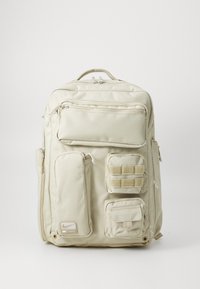 Unselected, desert khaki