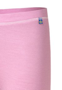 Rosa leggings gjorda av ett slätt, elastiskt tyg. Har en mjuk midja med en blå och gul flagga som accentdetalj på sidan.