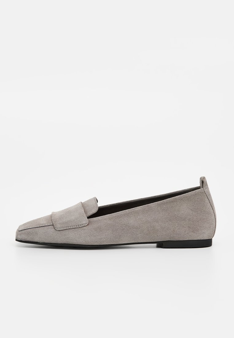 Zapatos sin cordones
