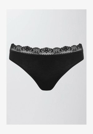 Zwarte thongonderbroek met een kanten tailleband. De stof is soepel en heeft een matte textuur met delicate kanten details langs de bovenkant.