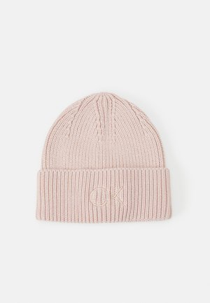 ESSENTIALS BEANIE - Pletena kapa - spring rose