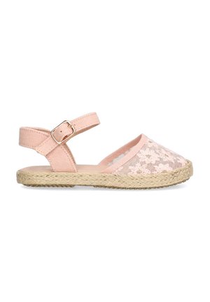 Sandalia de espadrille en rosa claro con parte superior de tela de algodón, bordado floral, correa ajustable en el tobillo y suela tejida de yute.