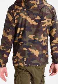 Urban Classics Vindjacka - khaki