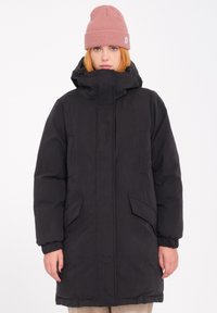 - Parka