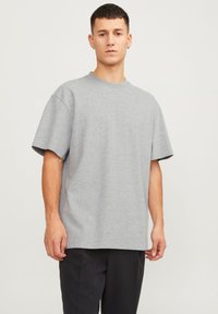 Jack & Jones PREMIUM JPRBLAHARVEY TEE UNISEX - Camiseta básica - light grey melange