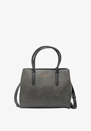 Borsa nera con materiale testurizzato, dotata di doppi manici, tracolla regolabile e motivi a rilievo a tema viaggio. Dettaglio logo dorato.