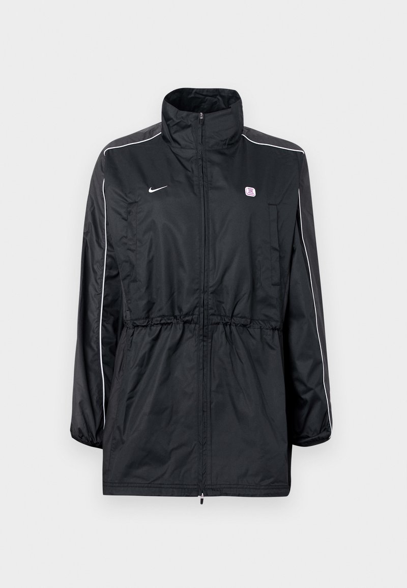 Schwarze Windbreaker-Jacke mit hohem Kragen, Reißverschluss, verstellbarem Taillenzug und weißen Seitenstreifen. Logo auf der Brust.