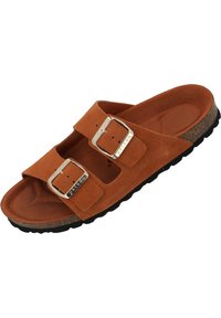 Bruine suede sandaal met twee verstelbare banden, zilveren hardware en een kurken voetbed. Voorzien van een gestructureerde zwarte rubberen buitenzool.