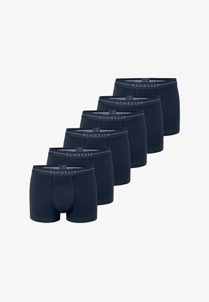 Herren-Boxershorts aus dunkelblauer Baumwolle mit einem elastischen Bund, der ein "Schiesser"-Logo trägt. Sechs Paar sind nebeneinander dargestellt.