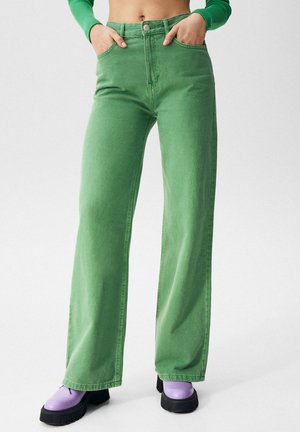 Trousers - metallic green