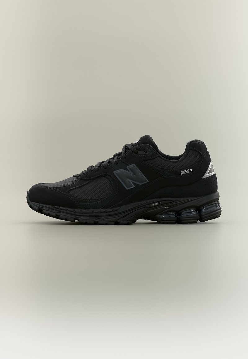 U2002 black/black metallic/black