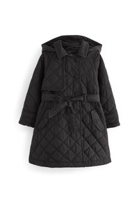 Manteau long matelassé noir avec capuche, fermeture à boutons, taille ceinturée et deux poches avant avec rabats à boutons.