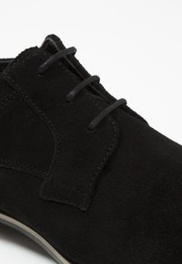 River Island Stringate - black