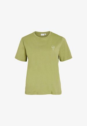 T-shirt vert olive à manches courtes avec col rond et petit motif de cornet de glace blanc sur la poitrine gauche.