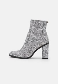 Buffalo Botines - silver-coloured