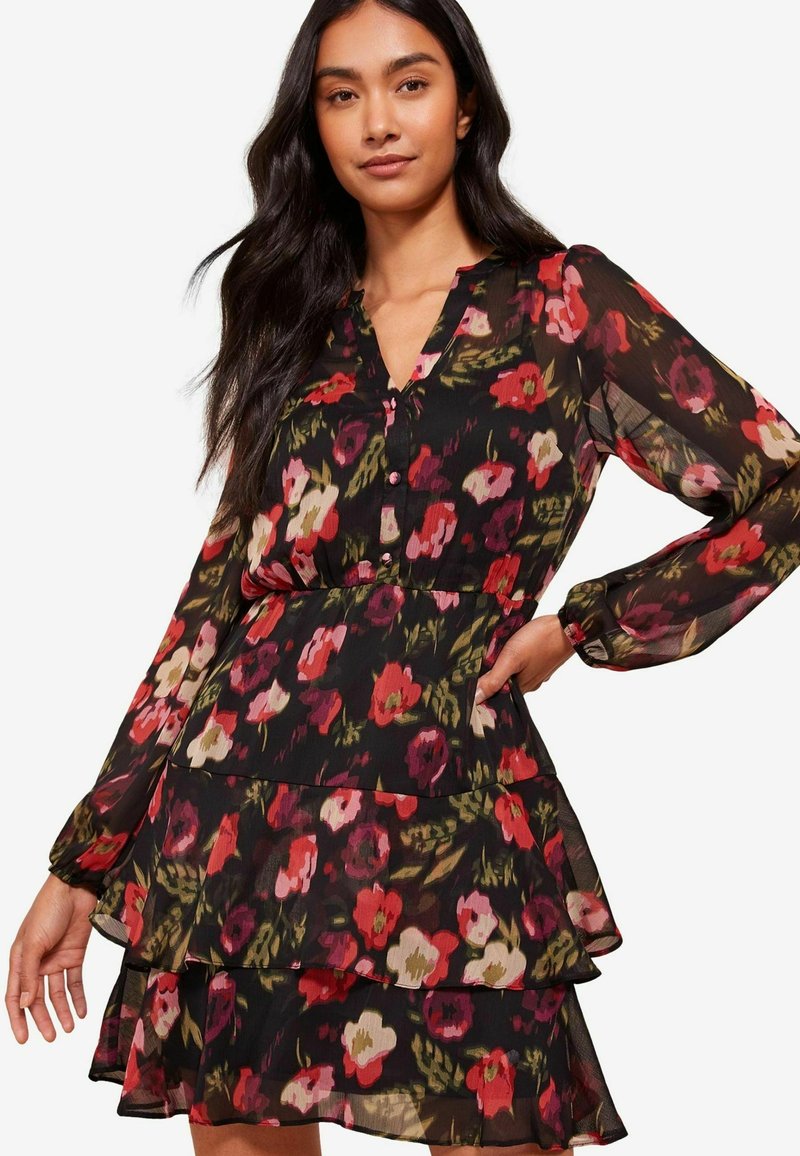 Friends Like These PRINTED PETITE
- Jurk - black