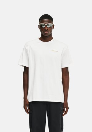 HALO - T-shirt z nadrukiem