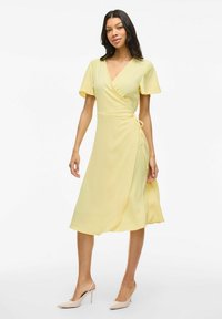 VILA VILOVIE WRAP DRESS - Hverdagskjole - pale banana