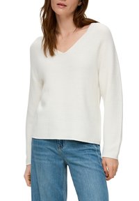 s.Oliver MIT V-AUSSCHNITT - Strickpullover - ecru