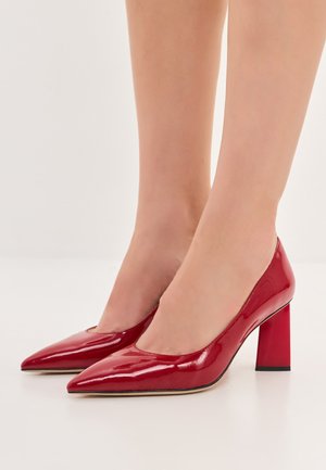 Tacones - red